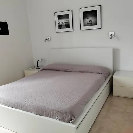 La Perla Di Apartment *